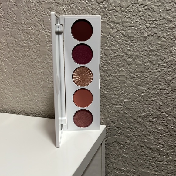 Ofra Signature Symphony Palette - Picture 3 of 8